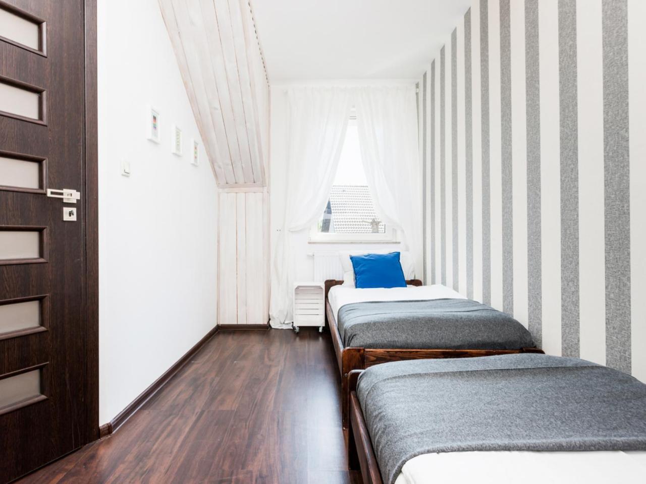 Kompleks Wypoczynkowy Pomerania Z Podgrzewanym Basenem 30 Metrow Do Morza Rewal Quarto foto